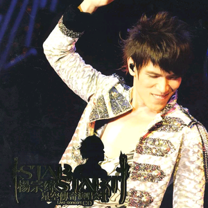 被前后夹击同时插进里面喷水视频
